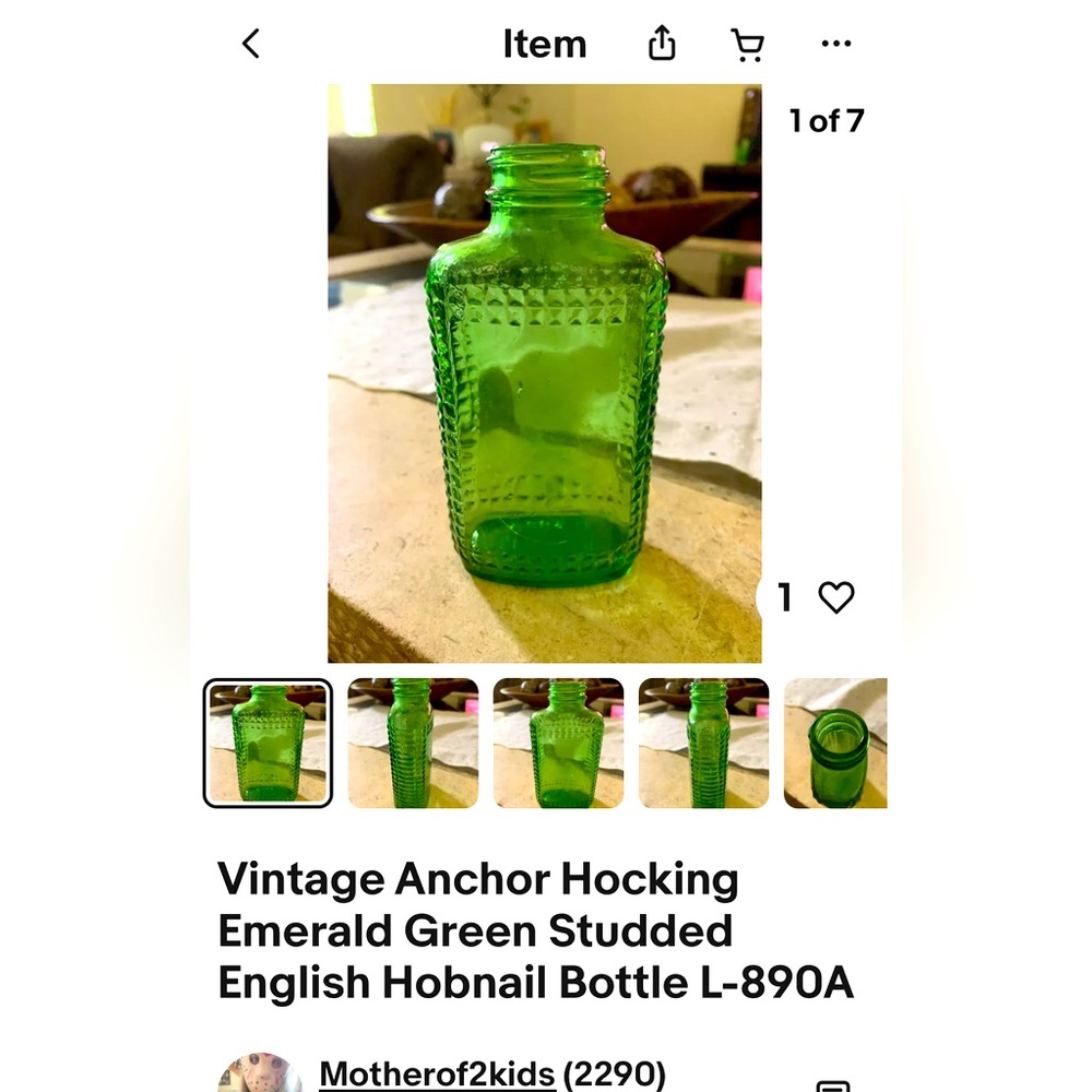 Vintage anchor hocking Emerald Green studied English‎ hobnail bottle.